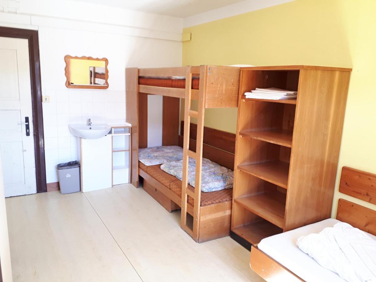 Horská chata U Pekařů Pec pod Snezkou Esterno foto