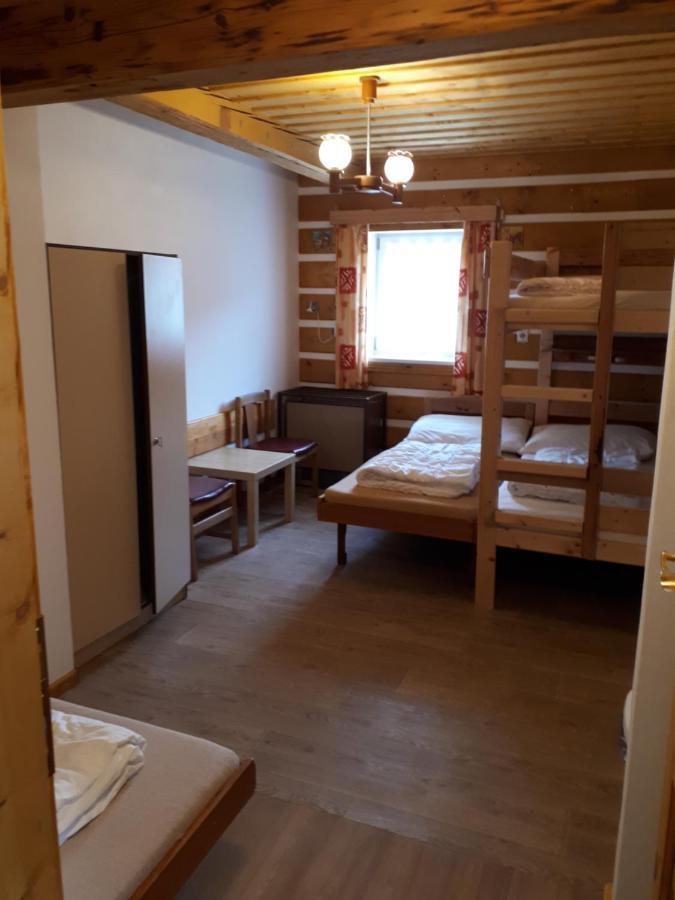 Horská chata U Pekařů Pec pod Snezkou Esterno foto
