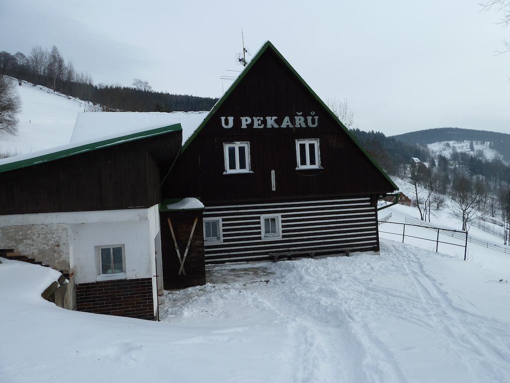 Horská chata U Pekařů Pec pod Snezkou Esterno foto